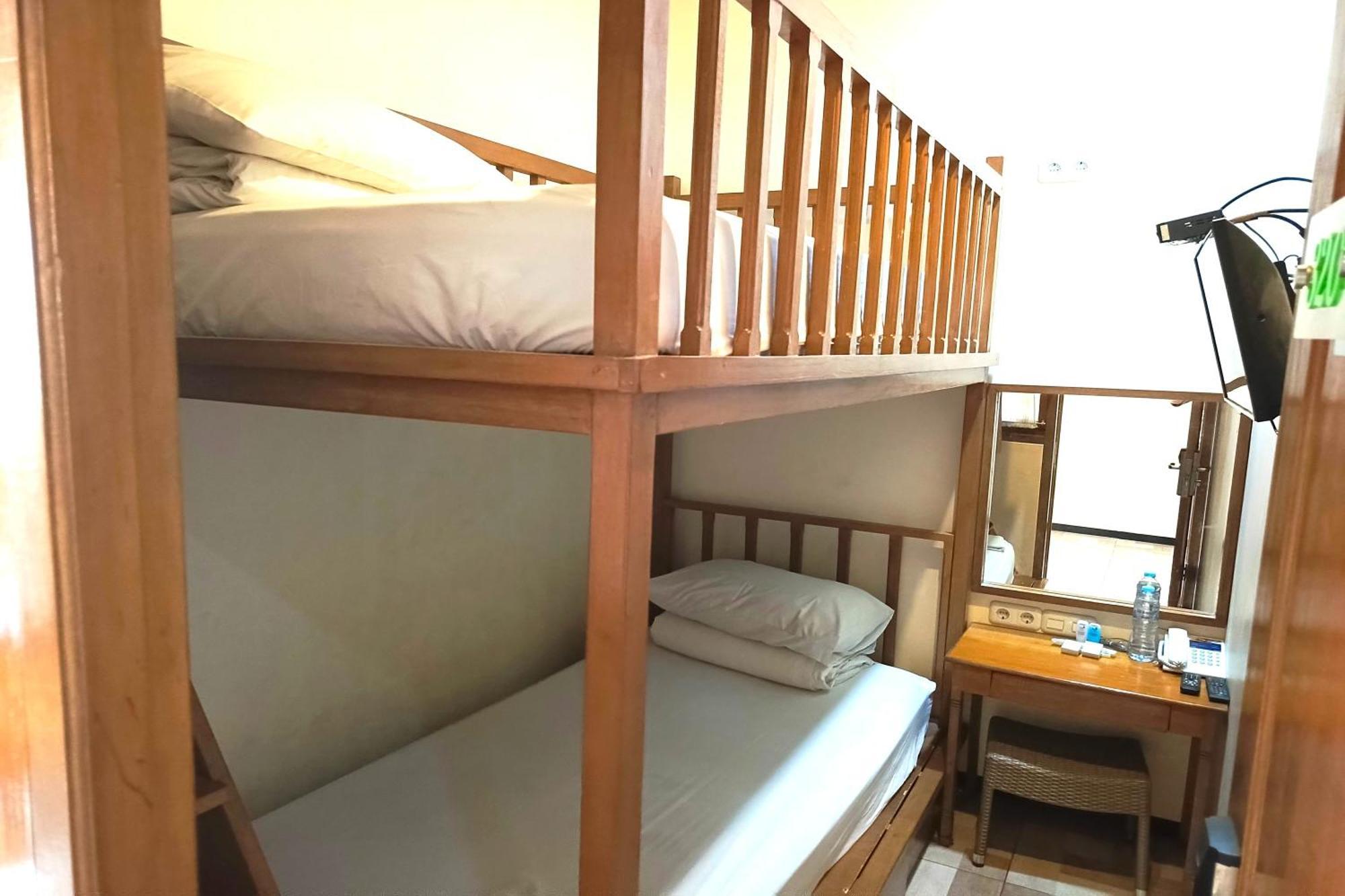 Java Capsule Hotel マラン エクステリア 写真