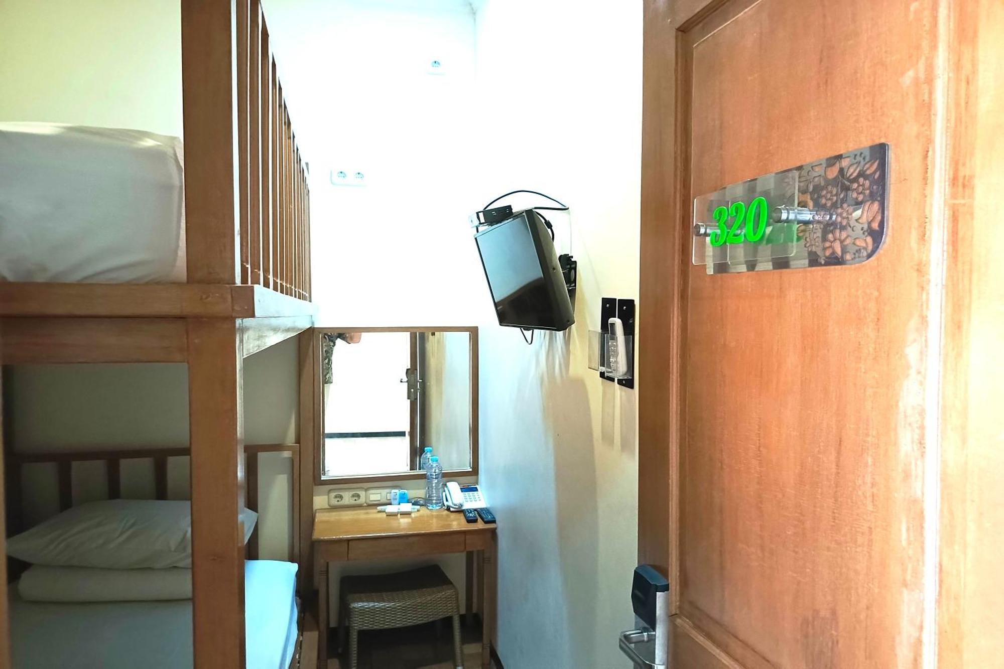 Java Capsule Hotel マラン エクステリア 写真