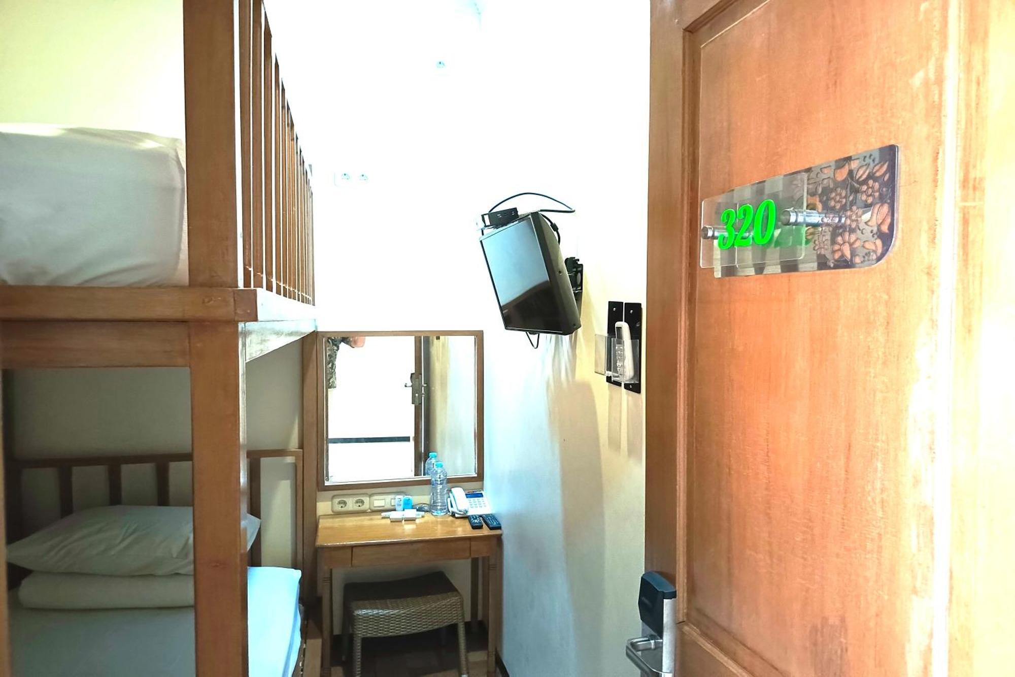 Java Capsule Hotel マラン エクステリア 写真
